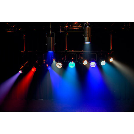 Performer 1500 Fresnel Q6 Showtec
