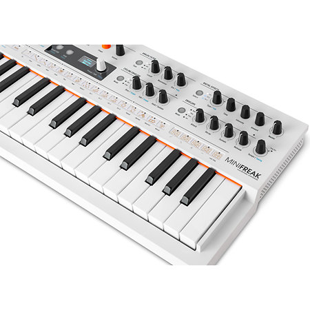 Pack MiniFreak Algorithmic Synthetizer + Capot Arturia