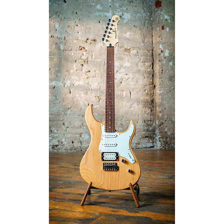 Yamaha Pacifica 112V Yellow Natural Satin