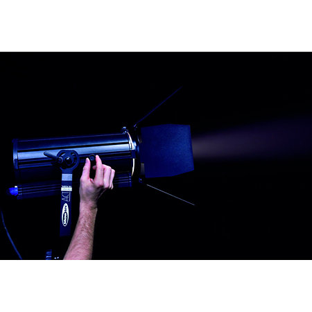 ACT Fresnel 150 RGBAL Showtec