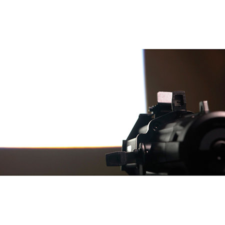 Performer Profile Mini 3200K Showtec