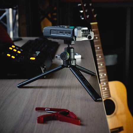 VS TRIPOD 01 B Gravity
