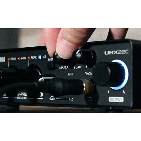 Yamaha URX22C