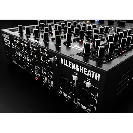 Pack Xone:92 mk2 + 12" Flight Case Black Allen & Heath