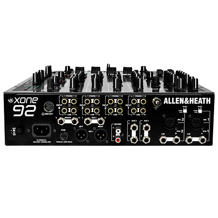 Pack Xone:92 mk2 + 12" Flight Case Black Allen & Heath