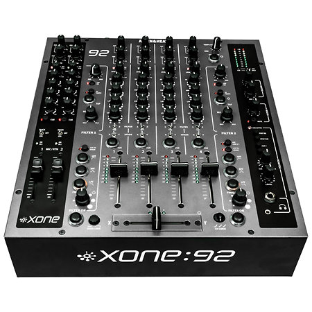 Allen & Heath Pack Xone:92 mk2 + 12 Flight Case Black - DJ-mixer