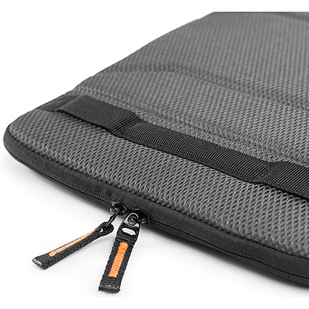 Sliiv Tech Sleeve Etui pour MacBook Air 13" in Gruv Gear