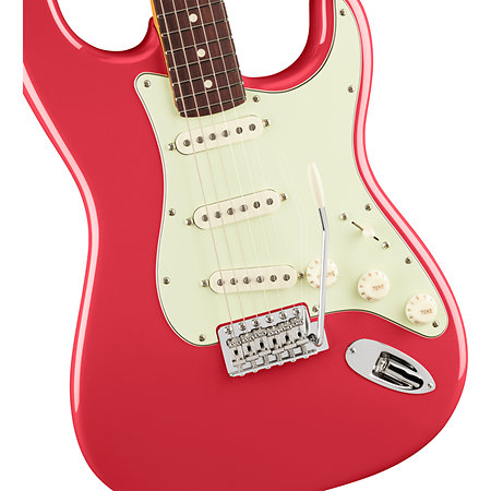 American Professional Classic Stratocaster Faded Dakota Red  + Housse Fender