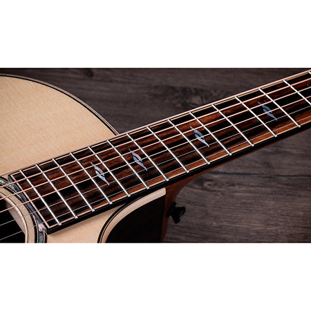 814ce Next Generation Natural + Etui Taylor