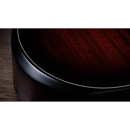 Builder's Edition 324ce Next Generation Tobacco Kona Burst + Etui Taylor