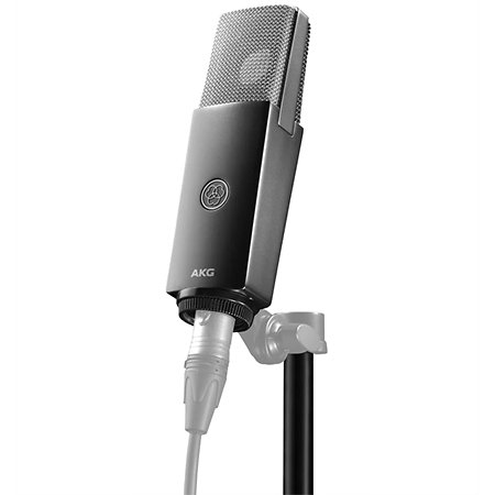 C104 AKG
