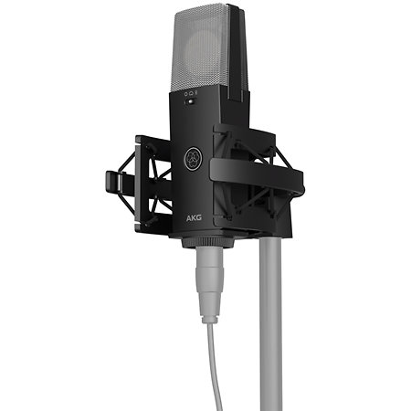 C114 AKG