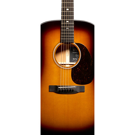 D-18 Molly Tuttle + étui Martin Guitars