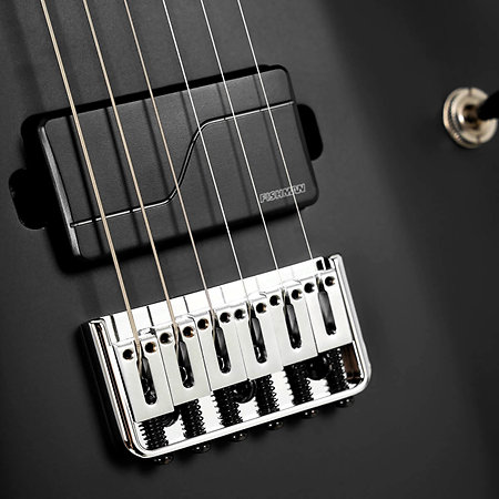 KX 600 Infinite Black Satin Cort