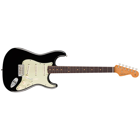 Vintera III Early 60s Stratocaster Black + housse Fender
