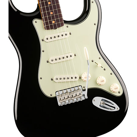 Vintera III Early 60s Stratocaster Black + housse Fender