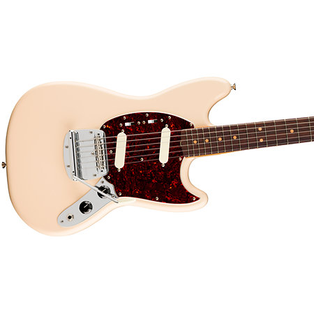 Vintera III Mid 60s Mustang Olympic White + housse Fender