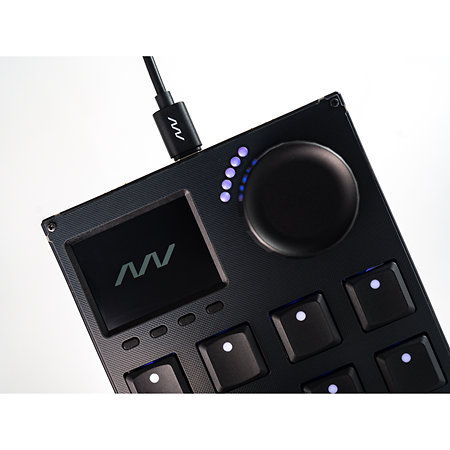 Grid Series 3 VSN1-L Screen on Left Intech Studio