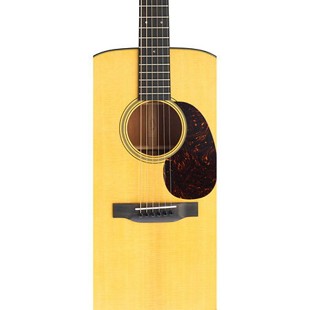 000-18 GE + étui Martin Guitars