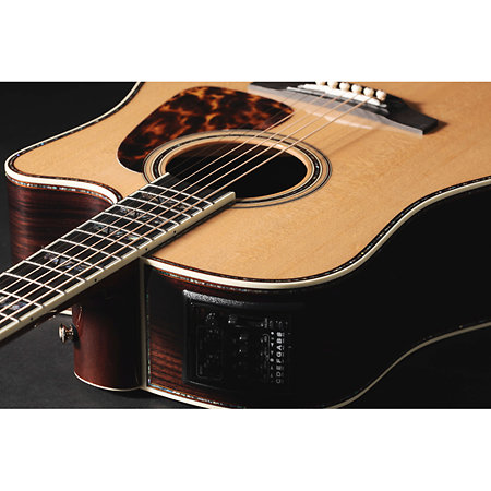 Dreadnought Cutaway Electro P10DC Takamine