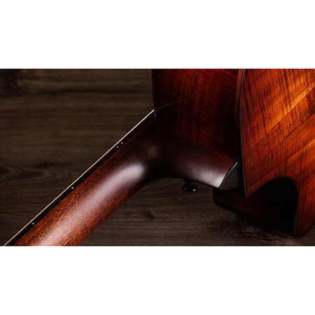 K24ce Special Edition Next Generation + Etui Taylor