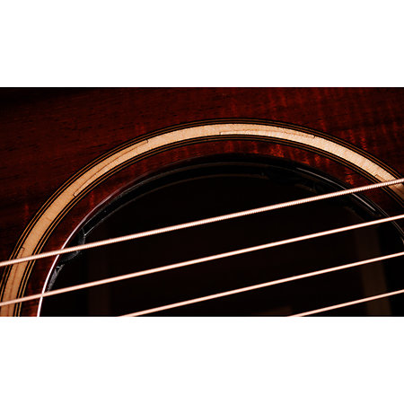 Builder's Edition K24ce Next Generation + Etui Taylor