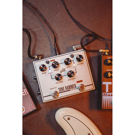 Tone Hammer Preamp DI Aguilar