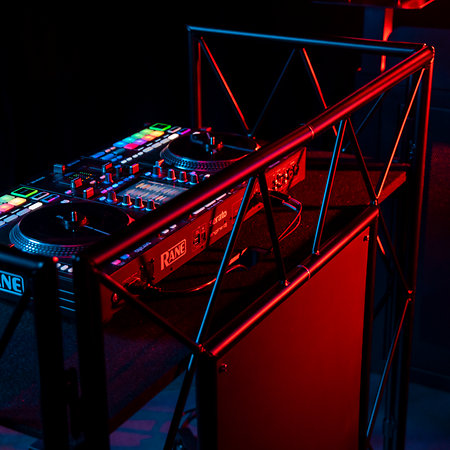 Event Stage (Black) Plugger