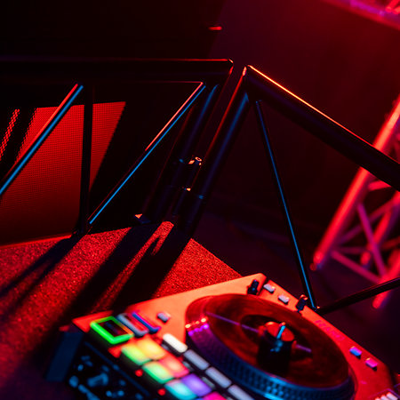 Event Stage (Black) Plugger