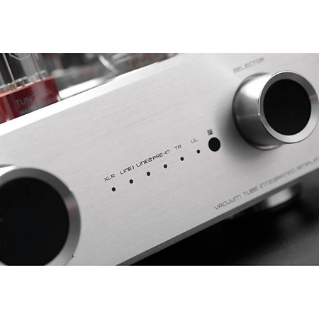 CS-150A Silver Cayin