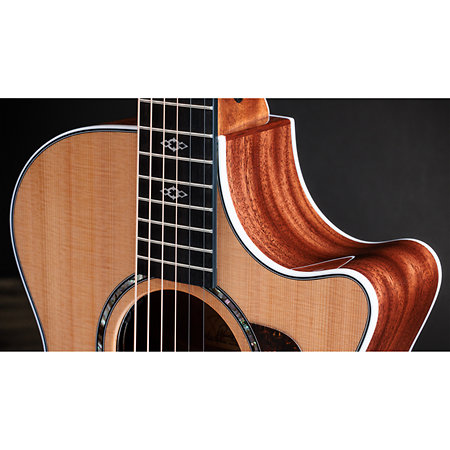 512ce Next generation + Etui Taylor