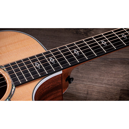 512ce Next generation + Etui Taylor