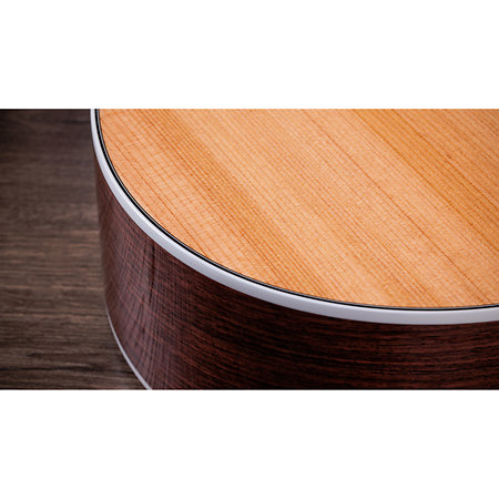 712ce Next generation + Etui Taylor