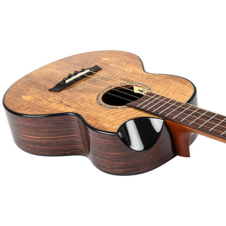 Maia Baritone EQ-A Steel String + Housse Flight