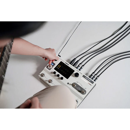 MP-380 Ampero II Stage Hotone