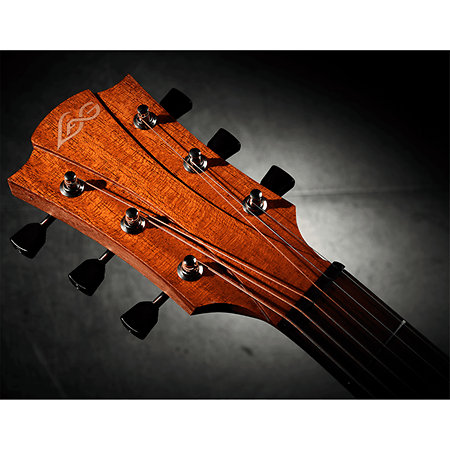 Pack Tramontane T70D-NAT Dreadnought Natural + Accordeur + Housse LAG