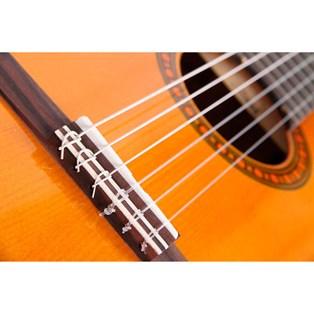 Pack CS40 II 3/4 + Housse + Pupitre + Repose-pied + Accordeur Yamaha