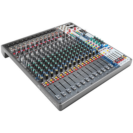 SoundCraft Signature Plus 16