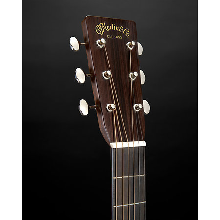 M-28 Natural + Etui Martin Guitars