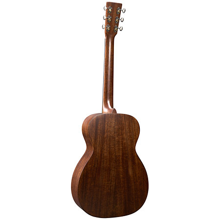 0-17 + Etui Martin Guitars