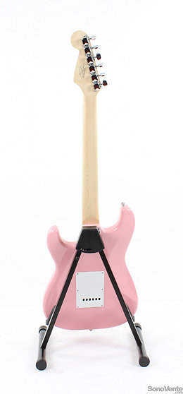 Bullet Strat - Pink Squier by FENDER