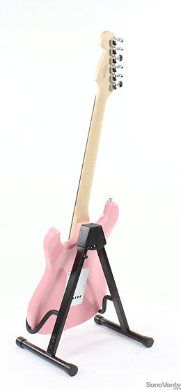 Bullet Strat - Pink Squier by FENDER
