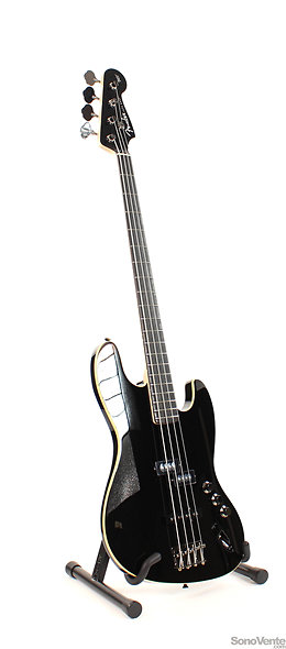 Deluxe Aerodyne J-Bass Special - Black Fender