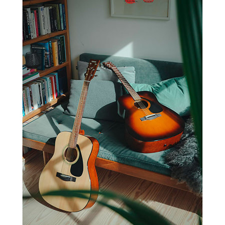 Pack F310PII Tobacco Brown Sunburst + Accessoires Yamaha