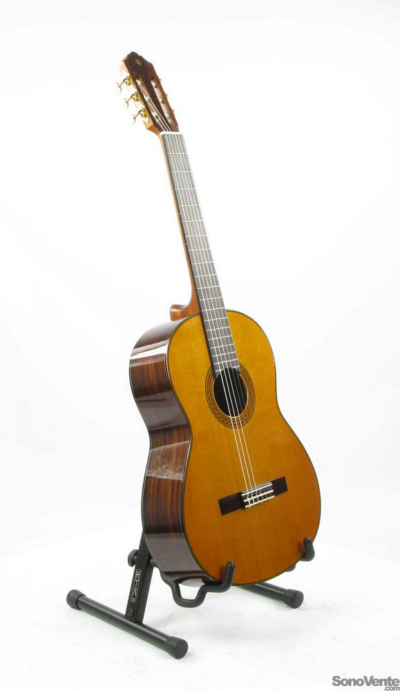 Yamaha CG192C - Guitare classique 4/4 SonoVente.com