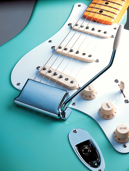 American Vintage '57 Stratocaster Reissue Surf Green Fender