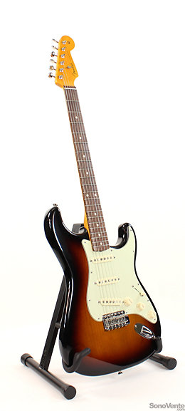 Classic 60s Stratocaster Lacquer Sunburst Fender