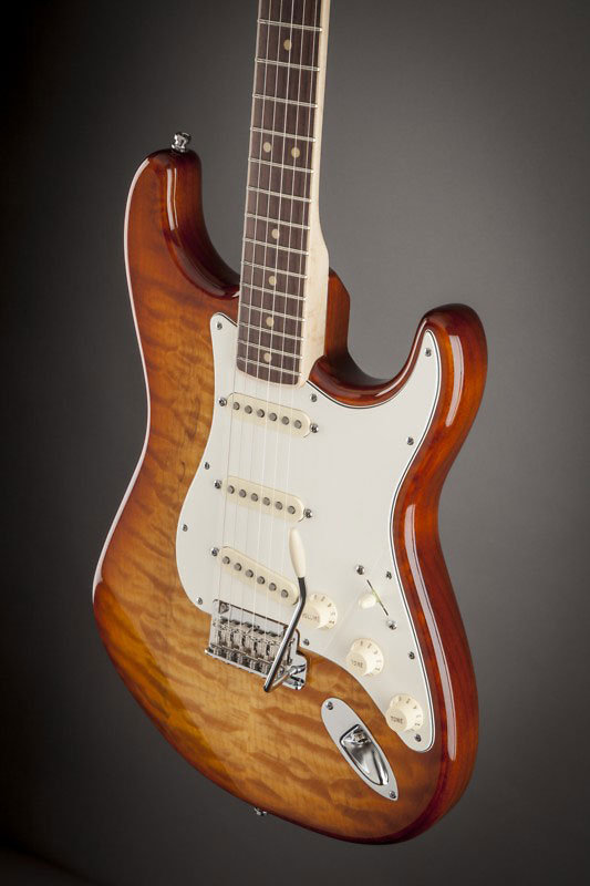 Select Stratocaster Exotic Maple Quilt Fender