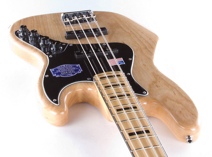 American Deluxe Jazz Bass Ash Maple Natural Fender