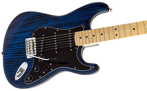 Limited Edition Sandblasted Stratocaster Sapphire Blue Transparent Fender